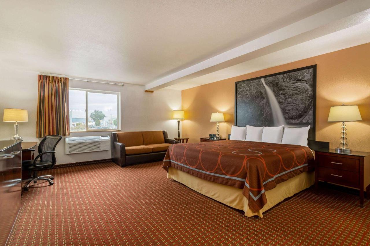 Super 8 By Wyndham The Dalles Or Zewnętrze zdjęcie