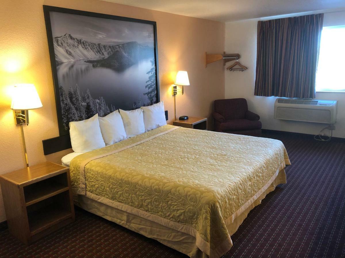 Super 8 By Wyndham The Dalles Or Zewnętrze zdjęcie